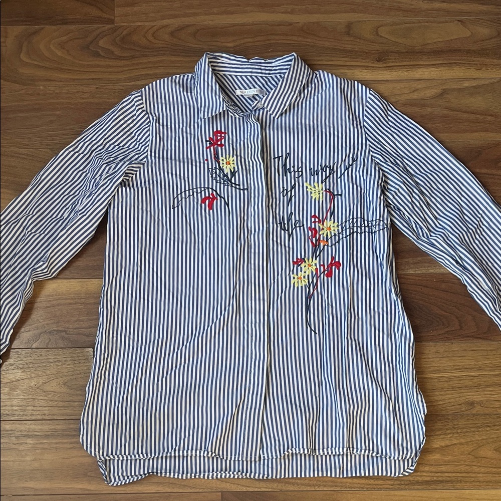 Striped Blue and White Floral Embroidered Women's Top Long Sleeve XL